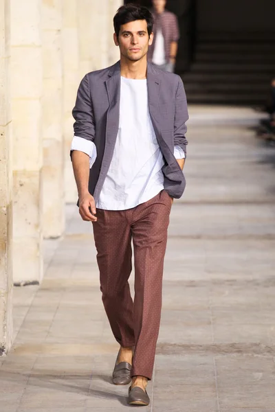 Look 33